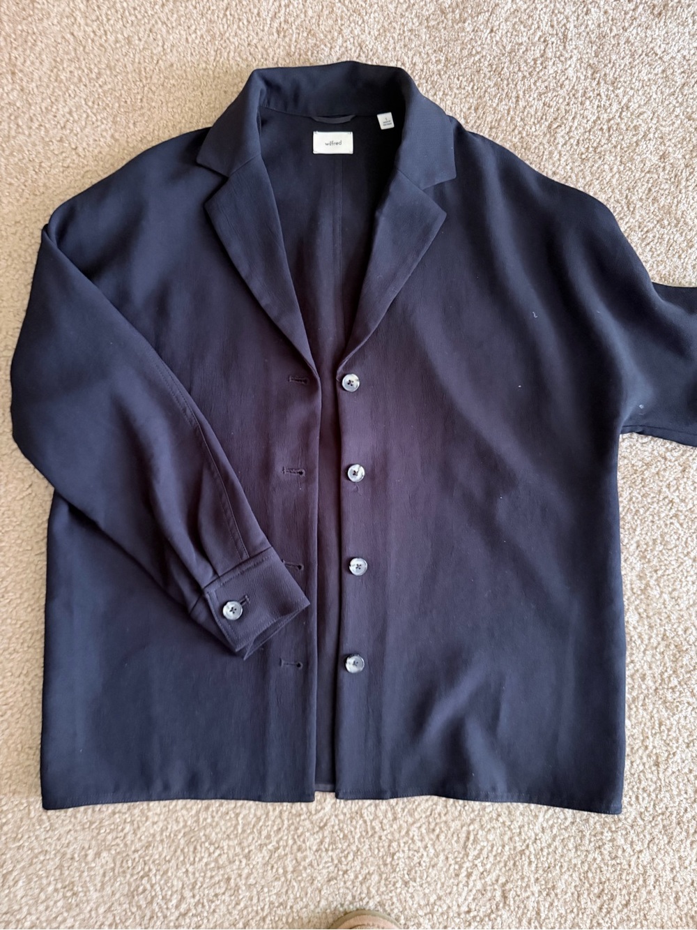 Aritzia flowy Black Button-Front Shirt Jacket